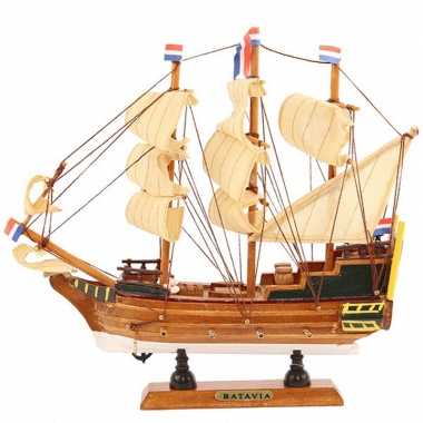 Model miniatuur model zeiljacht/boot batavia 24 cm